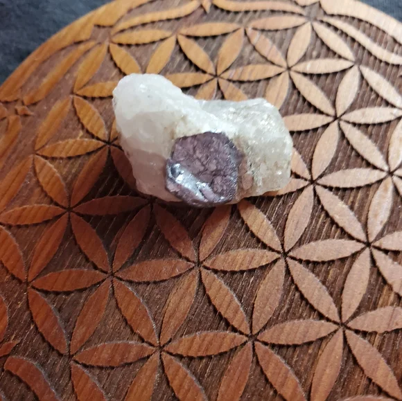 Molybendite raw gemstone - Picture 7 of 7
